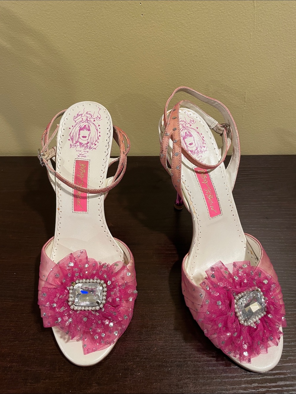 Betsey Johnson Pink Tulle Gem Embellished Slingback Heels